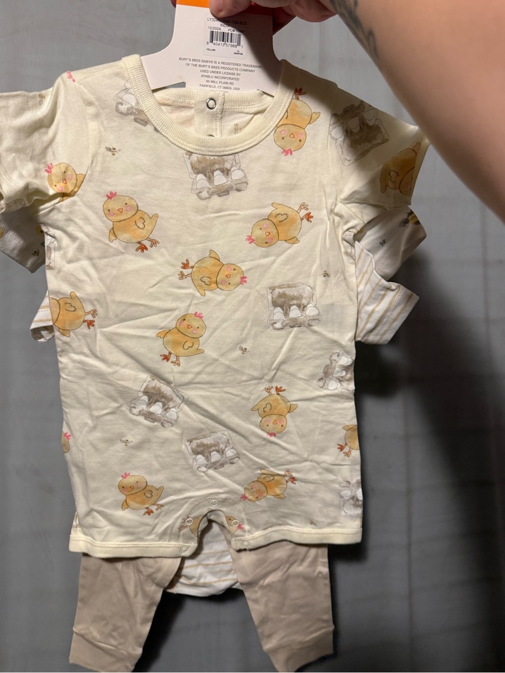 Burt's Bees Baby White Bee & Yellow Flower Short-Sleeve 4 pieceBodysuit outfit - Picture 3 of 3